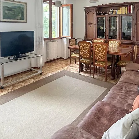 Casa vacanze Lovely In Collesalvetti